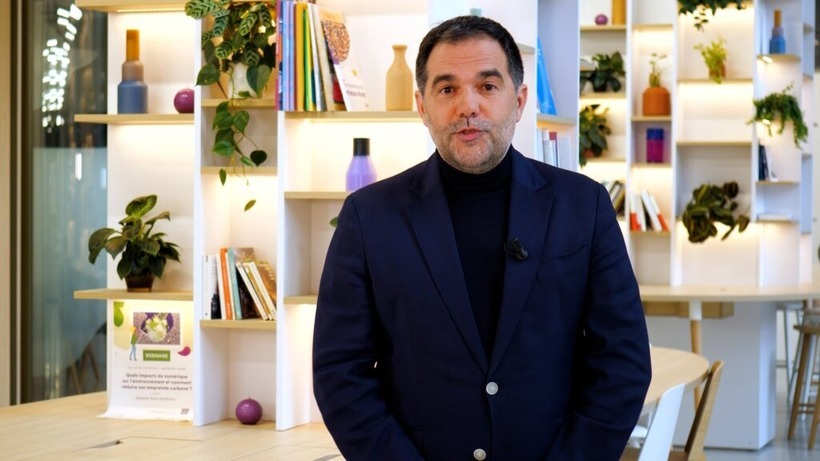 En France, la santé est un droit, inscrite dans le Préambule de notre Constitution ! Pourtant, selon une enquête Groupe VYV - Viavoice, réalisée en janvier 2023, le renoncement aux soins est devenu un véritable phénomène de société, touchant une grande partie de la population française. En effet, en France, 11 millions de personnes vivent dans un désert sanitaire et plus d'un Français sur deux a déjà renoncé à se soigner pour des raisons financières. C'est autant de pertes de chance de vivre en bonne santé.