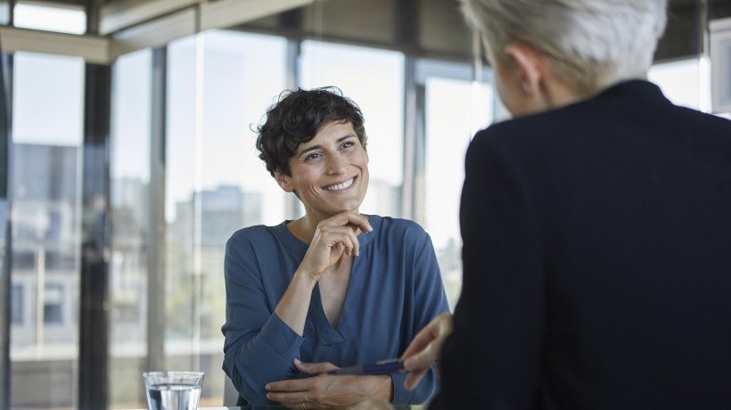 Entretien entre deux personnes