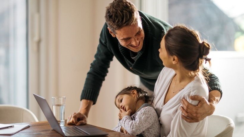 Une famille pour illustrer le thème de la prévoyance